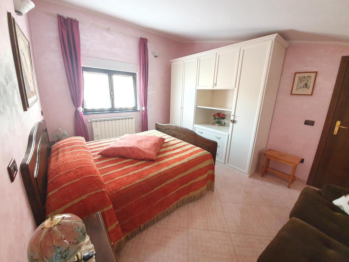 Lilly'S House Villa Castel Di Sangro Exterior photo